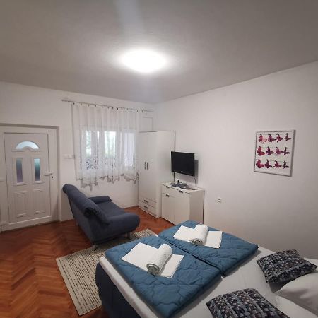 Apartment Dario Novi Vinodolski Buitenkant foto