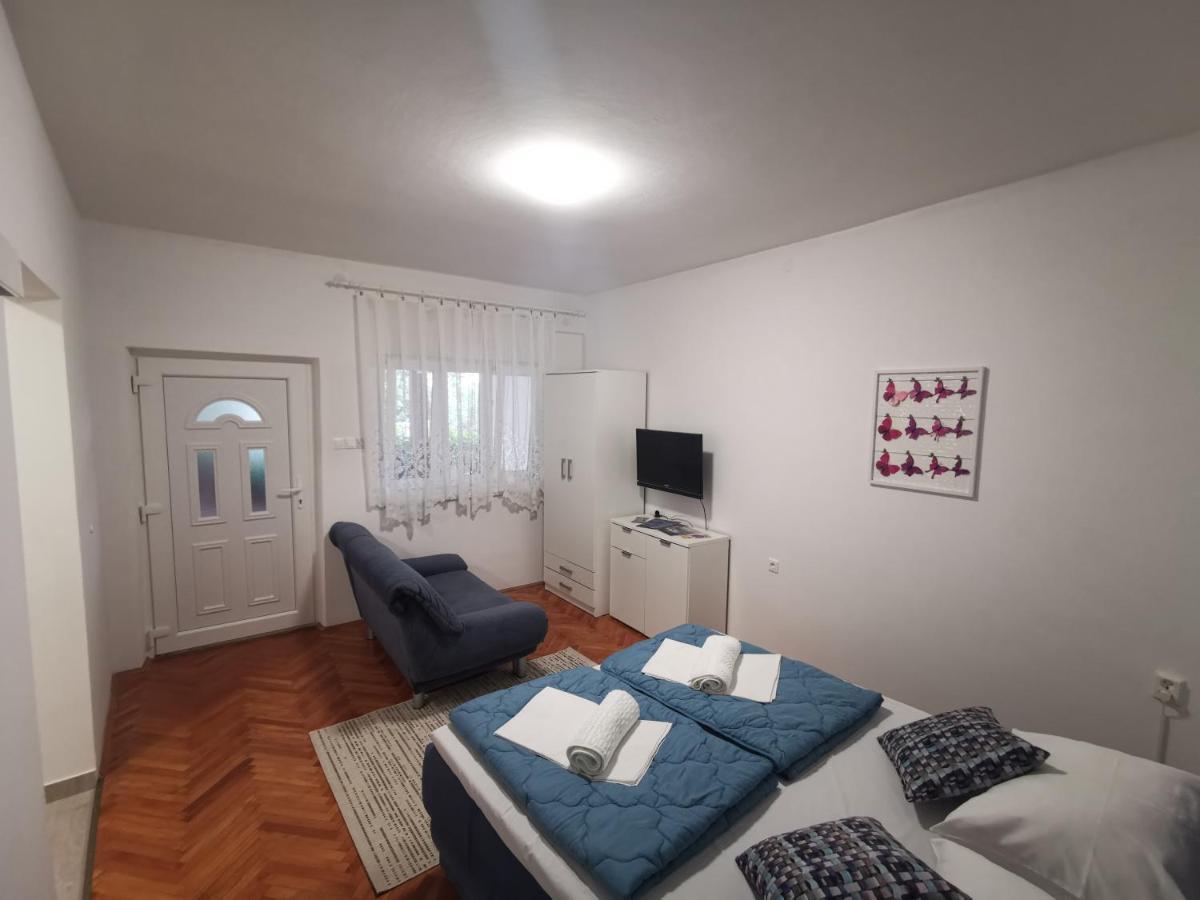 Apartment Dario Novi Vinodolski Buitenkant foto